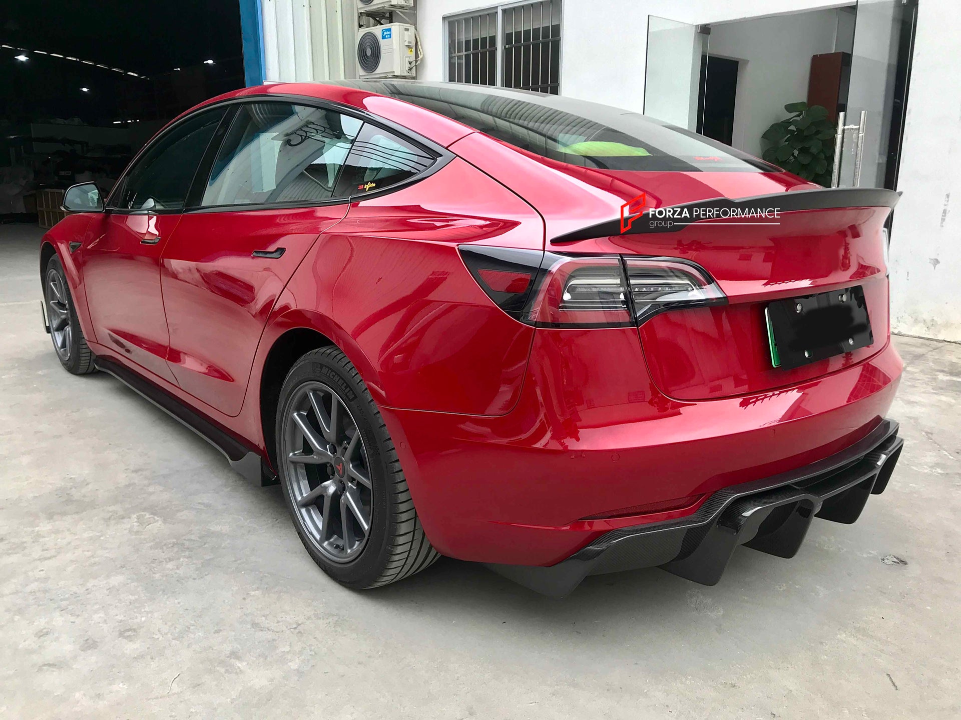VORSTEINER DRY CARBON BODY KIT FOR TESLA MODEL 3 2016+