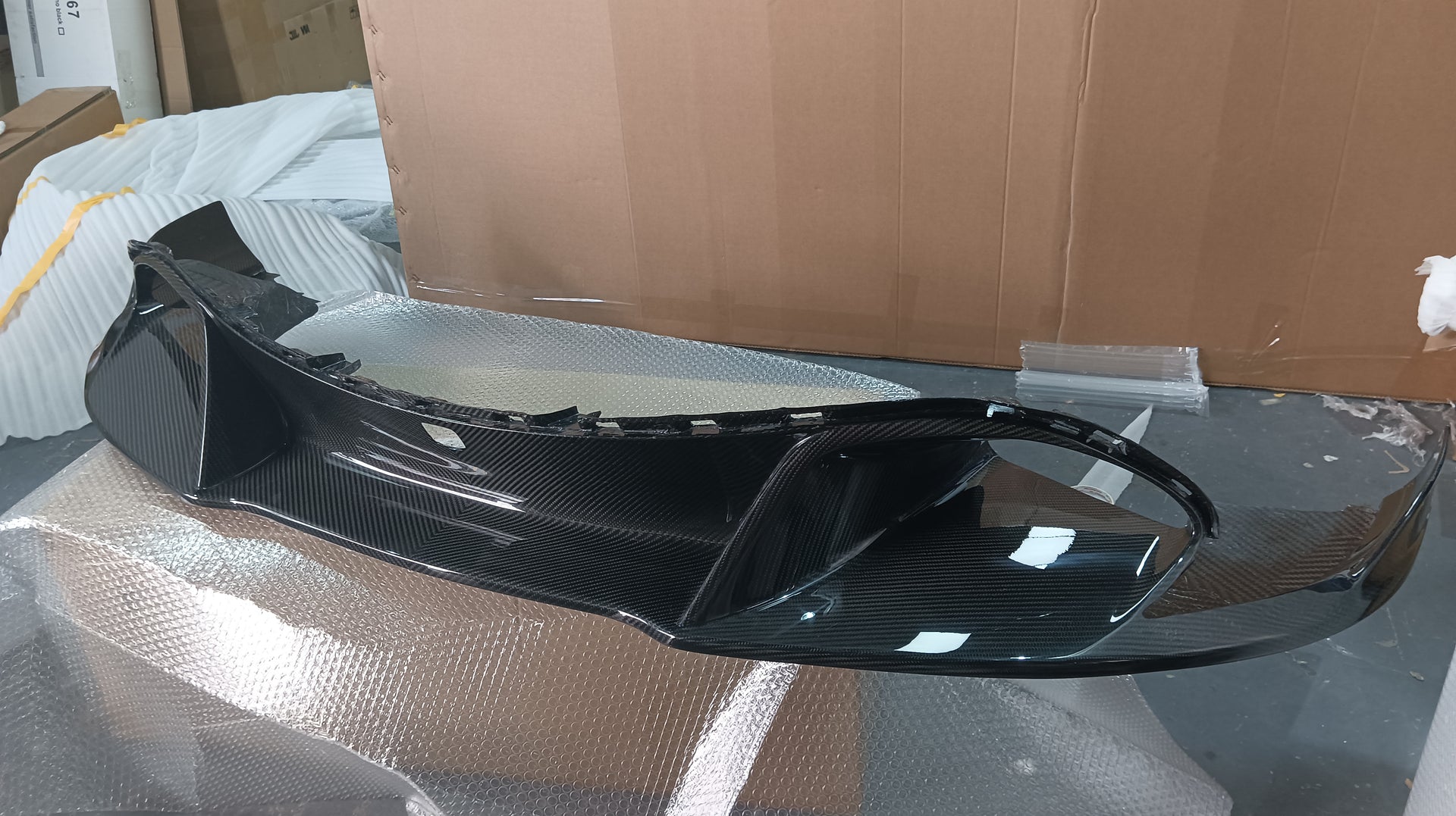 VORSTEINER DESIGN CARBON FIBER FRONT LIP FOR MCLAREN 720S R-1