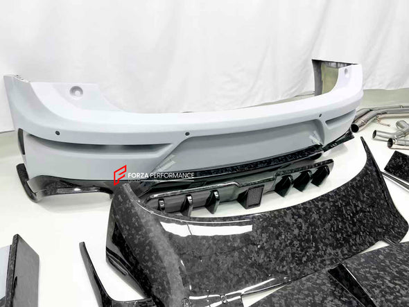 WIDE CARBON BODY KIT FOR BENTLEY BENTAYGA W12 2020+

Set includes:

Front bumper assembly
Hood / Bonnet
Carbon Mirror Covers
Front Fender Flares
Side Skirts
Roof Spoiler
Rear Spoiler
Rear Fender Flares
Rear Bumper Assembly

Rear Diffuser

Material: Dry carbon

NOTE: Professional installation is required.