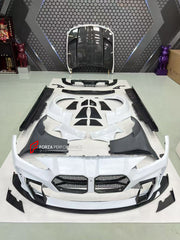 CARBON WIDE BODY KIT for BMW M4 G82 2021 - 2024 FORZA PERFORMANCE custom fit Adro Style

Set includes:
Front Lip
Front Bumper Assembly
Front Grille
Hood Bonnet
Front Fenders
Side Skirts
Rear Fenders
Rear Spoiler Wing
Rear Diffuser

Material: Carbon, Plastic

NOTE: Professional installation is required.