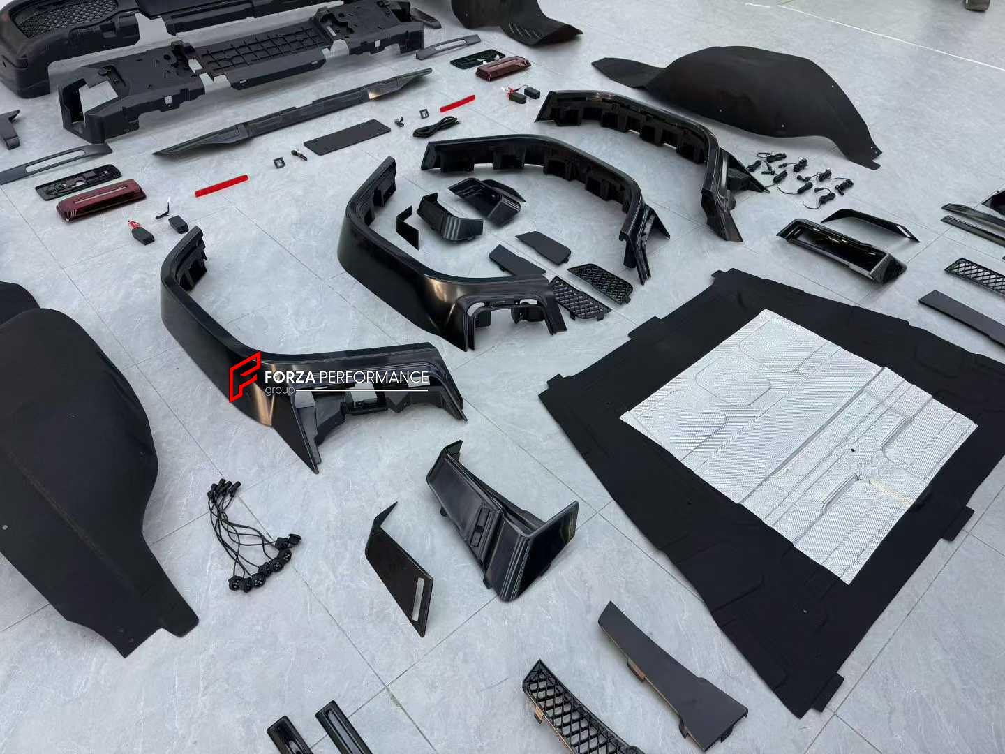 WIDESTAR CONVERSION BODY KIT for MERCEDES BENZ G CLASS G63 G400 G300 G500 G55 W463 1990 - 2018 upgrade to MERCEDES BENZ G CLASS W465 2024+ G800