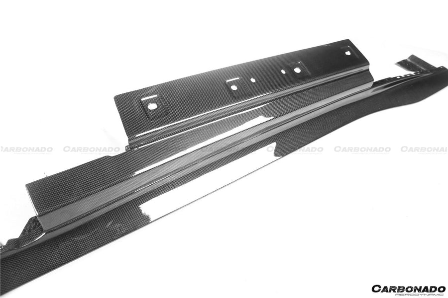 DRY CARBON SIDE SKIRTS for FERRARI 812 SUPERFAST

Set includes:

Side Skirts

Material: Dry Carbon

Note: Professional installation is required