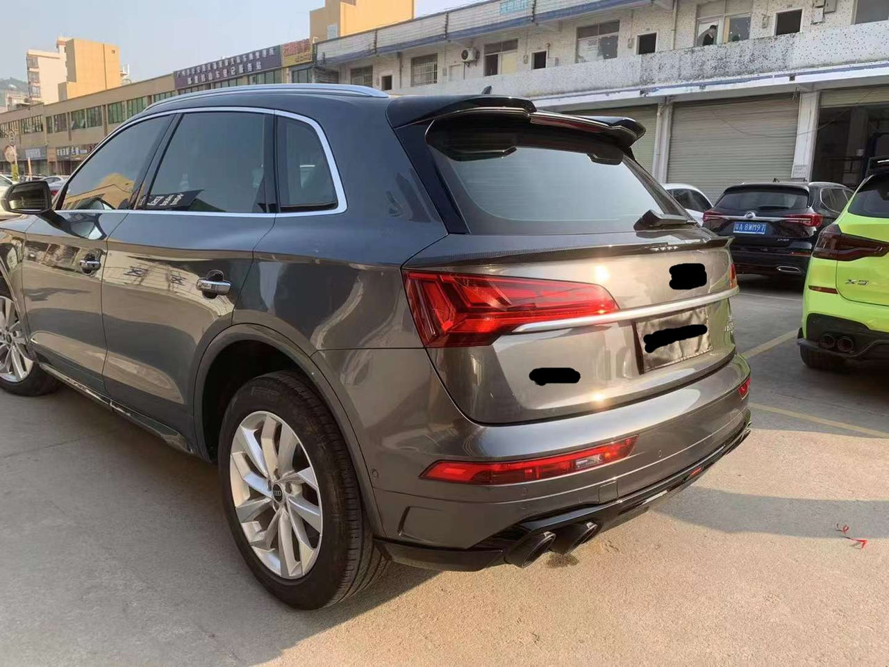 CARBON BODY KIT for AUDI Q5 FY 2020+

Set includes:

Front Lip
Front Bumper Canards
Roof Spoiler
Rear Trunk Spoiler
Rear Diffuser
Rear Diffuser Canards
Exhaust Tips

Material: Plastic+ Carbon Fiber

NOTE: Professional installation is required