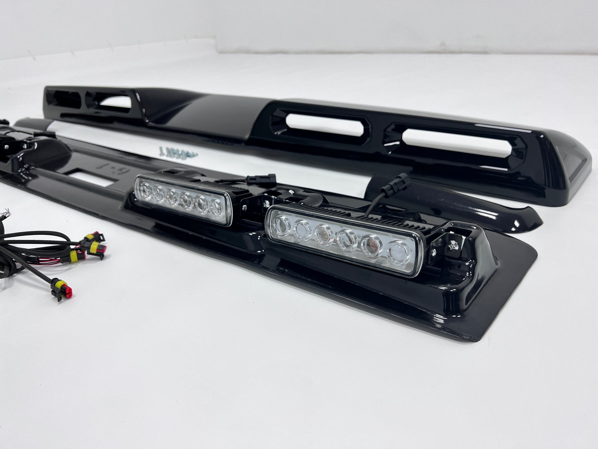 Front-Spoiler-with-Light-bar-to-Mercedes-Benz-G-class-W463A-mansory-W464-G550-G63-2018-2019-2020