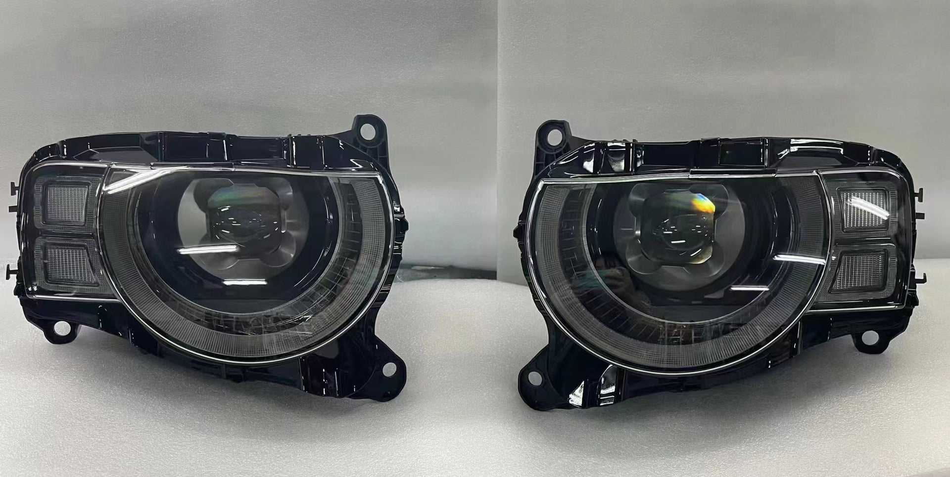 Headlights for Land Rover Defender L663 2020 90 / 110