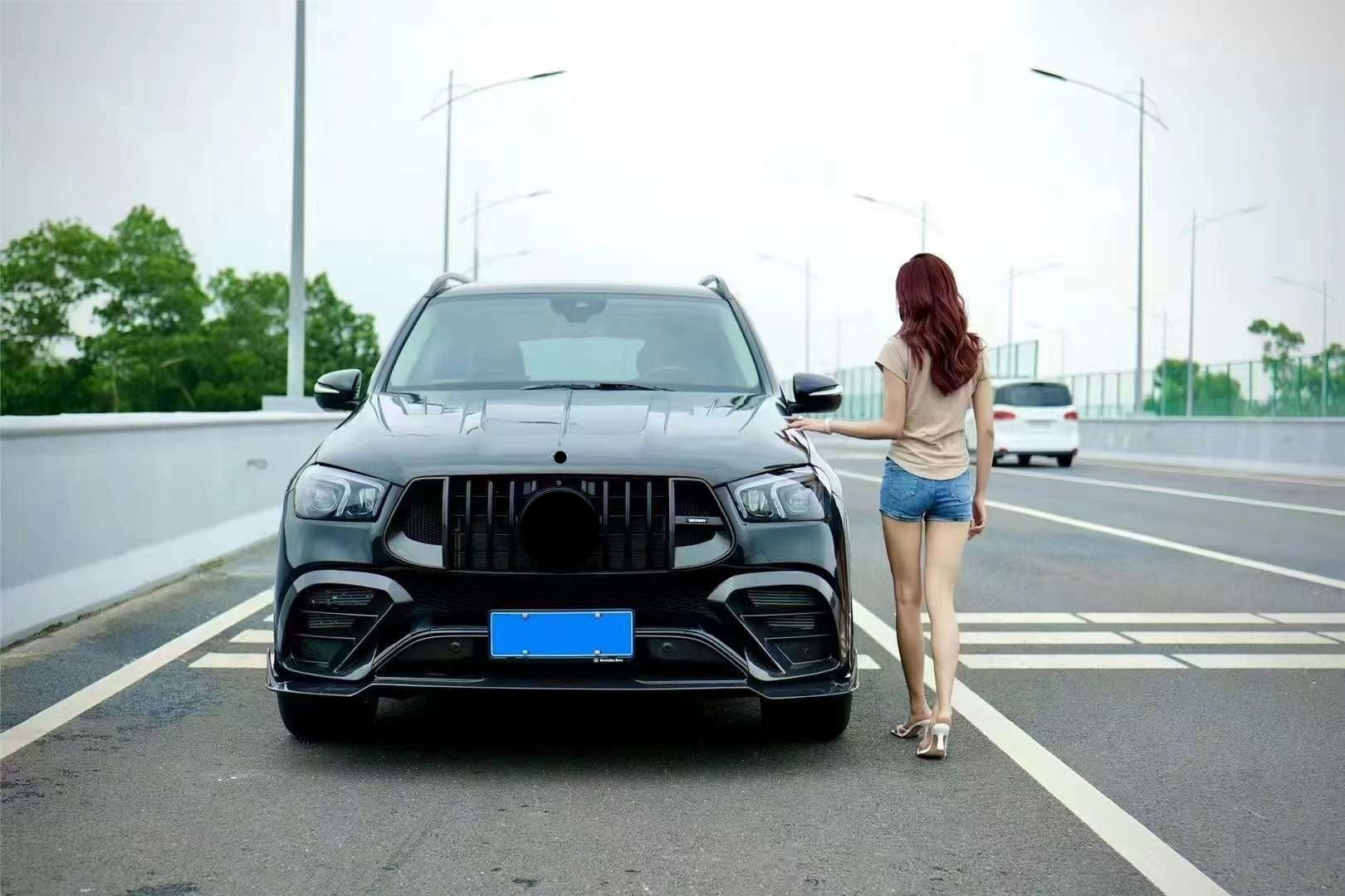 800 ROCKET Dry Carbon Body Kit For Mercedes Benz AMG GLE 63 V167 2018+  Set include:    800 ROCKET Front Lip 800 ROCKET Front Lip Add-on Parts  800 ROCKET Front Grille 800 ROCKET Rear Diffuser  800 ROCKET Fender Flares Material: Dry Carbon