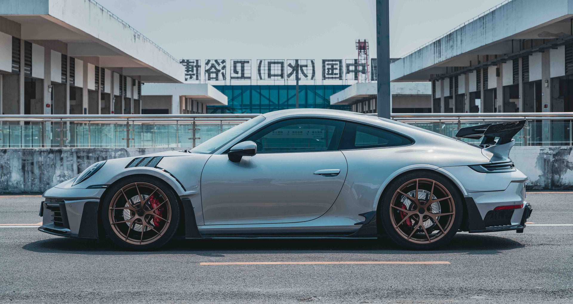 GHOST WIDE BODY KIT for PORSCHE 911 992