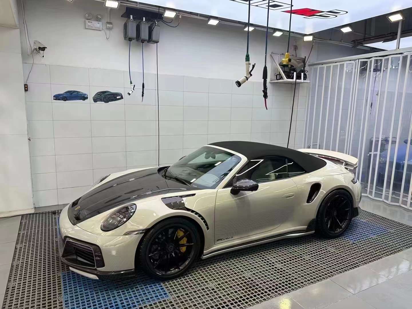 TECHART GTStreet R FULL CARBON BODY KIT FOR PORSCHE 911 (992) 