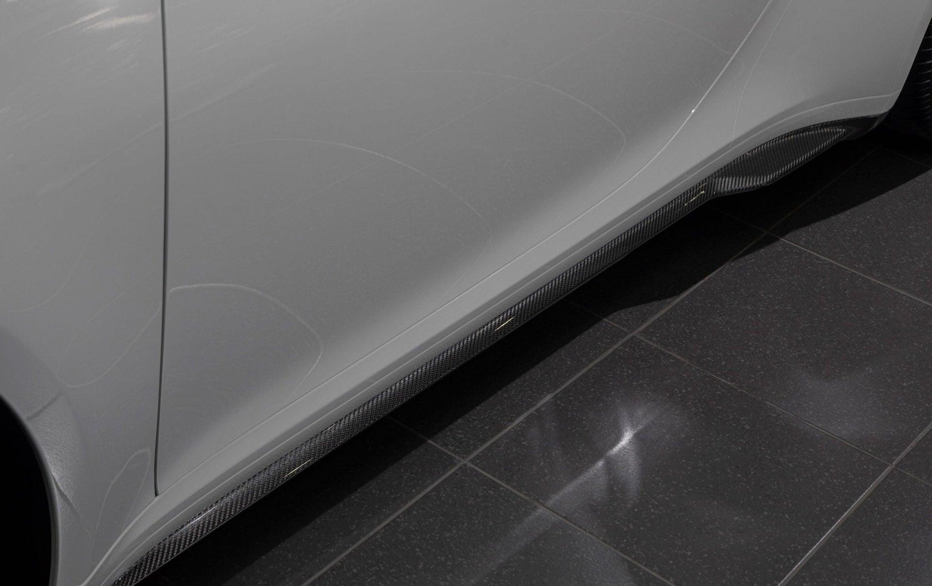 CARBON BODY KIT FOR PORSCHE 911 (992) TURBO TURBO S STOCK DESIGN