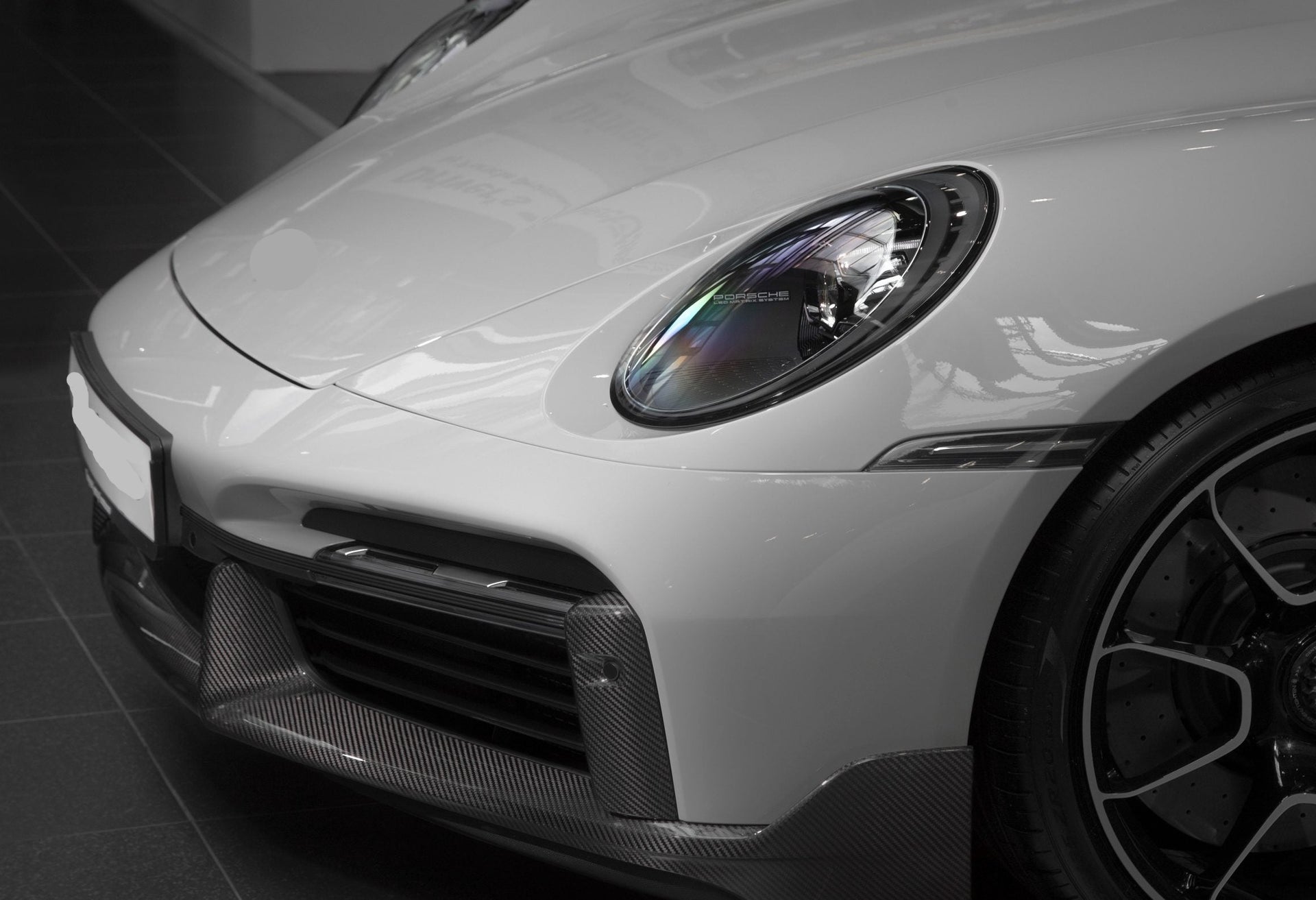 CARBON BODY KIT FOR PORSCHE 911 (992) TURBO TURBO S STOCK DESIGN