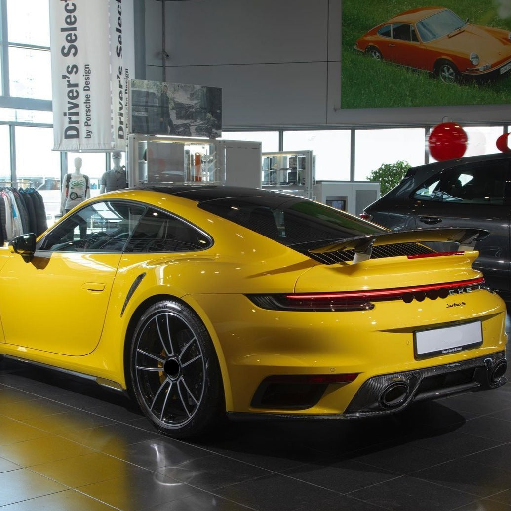CARBON BODY KIT FOR PORSCHE 911 (992) TURBO TURBO S STOCK DESIGN