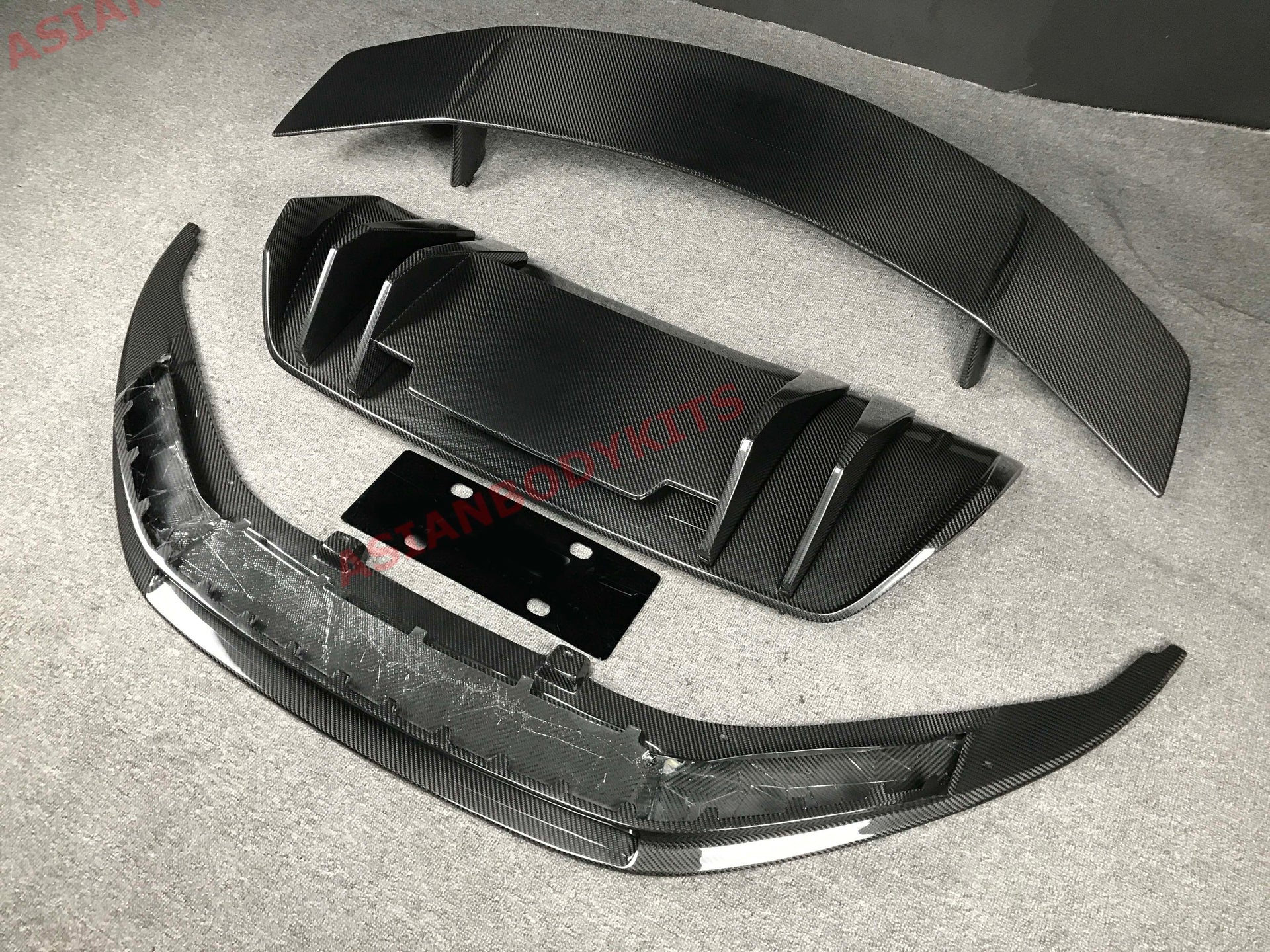 AUDI R8 V8 4S 2015 - 2019 DRY CARBON FIBER BODY KIT