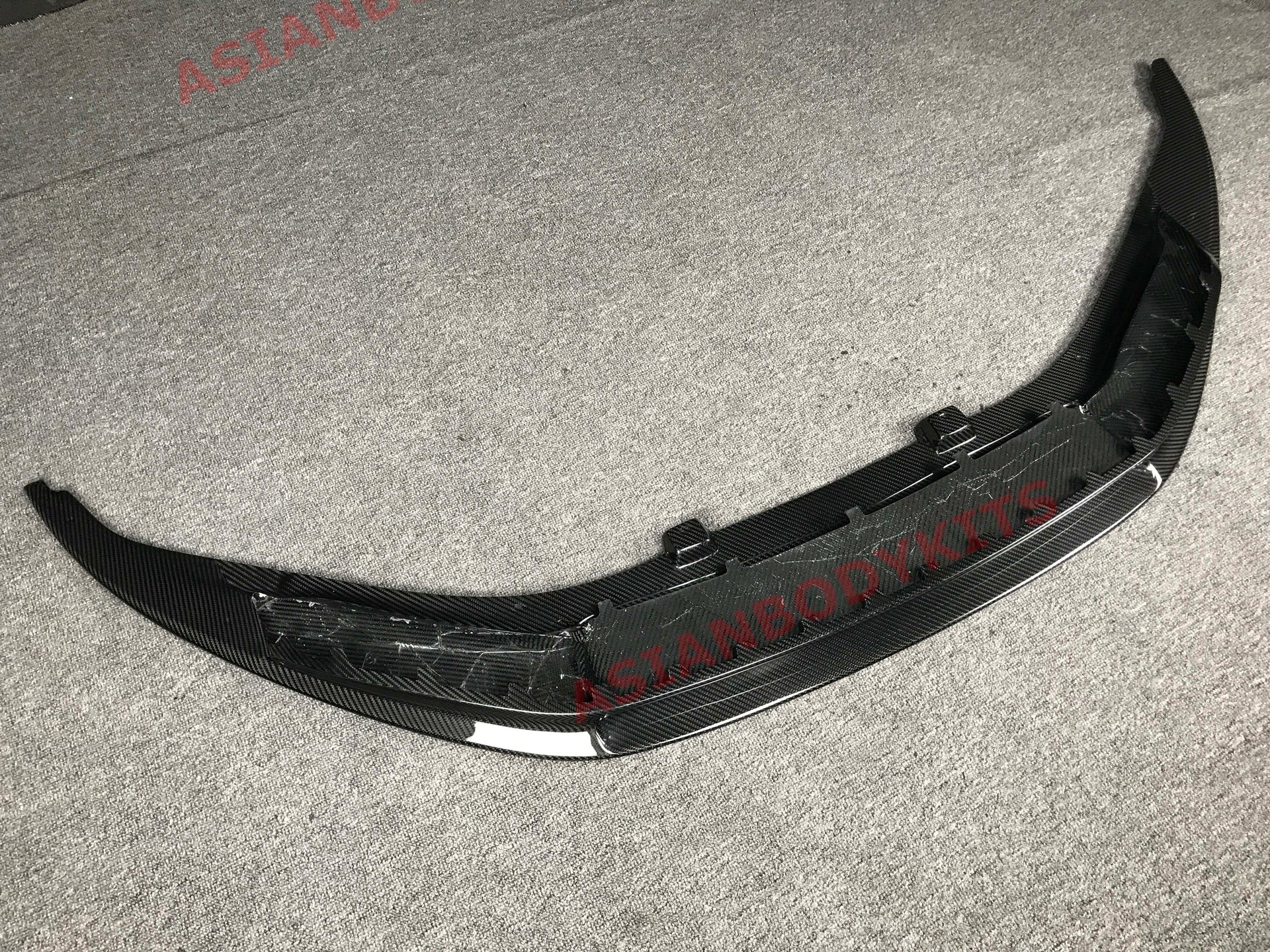 AUDI R8 V8 4S 2015 - 2019 DRY CARBON FIBER FRONT LIP