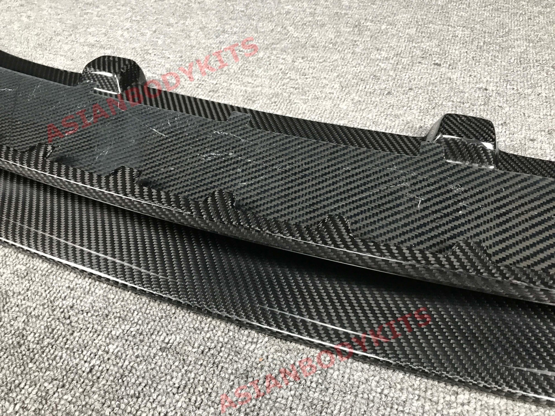AUDI R8 V8 4S 2015 - 2019 DRY CARBON FIBER FRONT LIP