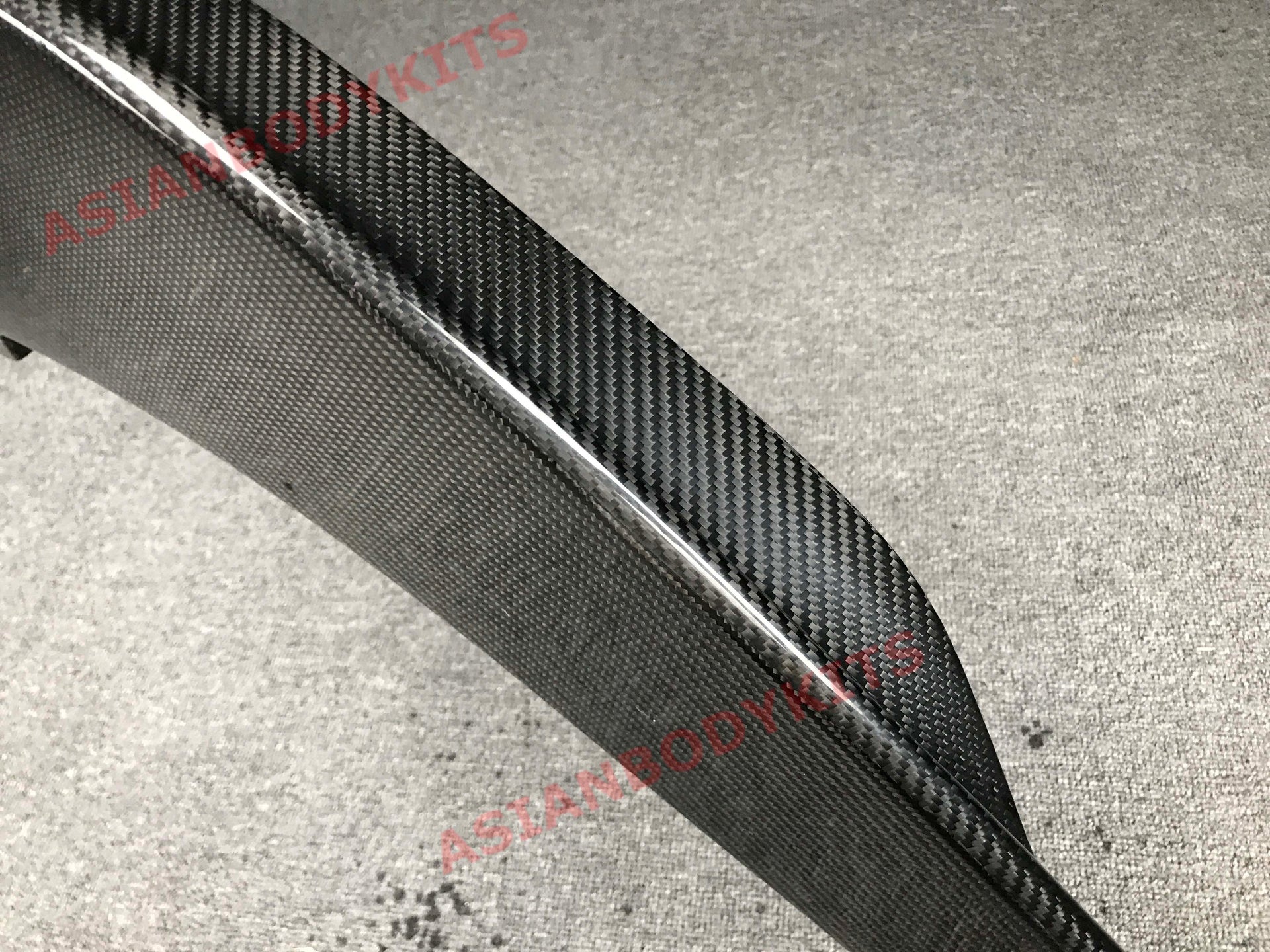 AUDI R8 V8 4S 2015 - 2019 DRY CARBON FIBER FRONT LIP