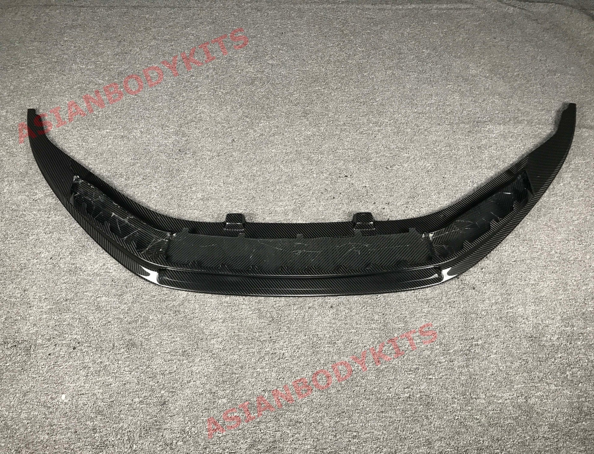 AUDI R8 V8 4S 2015 - 2019 DRY CARBON FIBER FRONT LIP