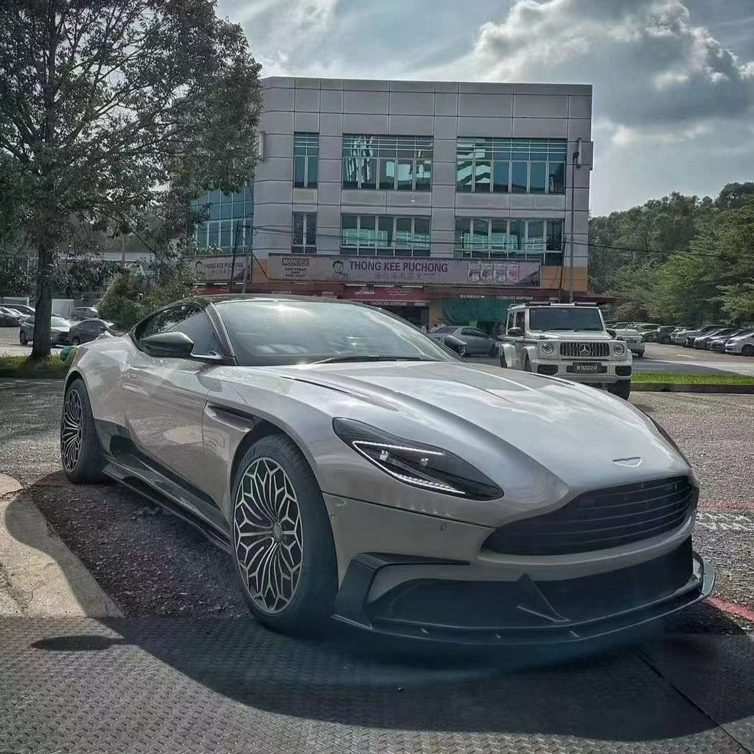 Forza Dry Carbon Side Skirts For Aston Martin DB 11 Set include: Side Skirts Material: Dry Carbon