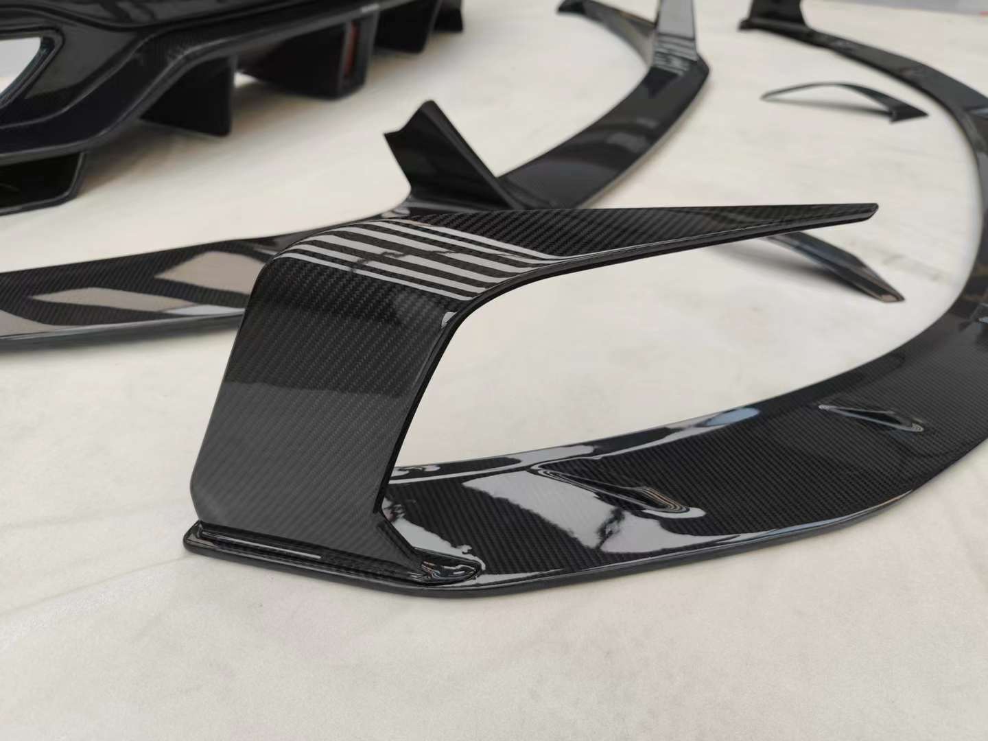 Carbon Fiber Aero kit For Aston Martin DB11