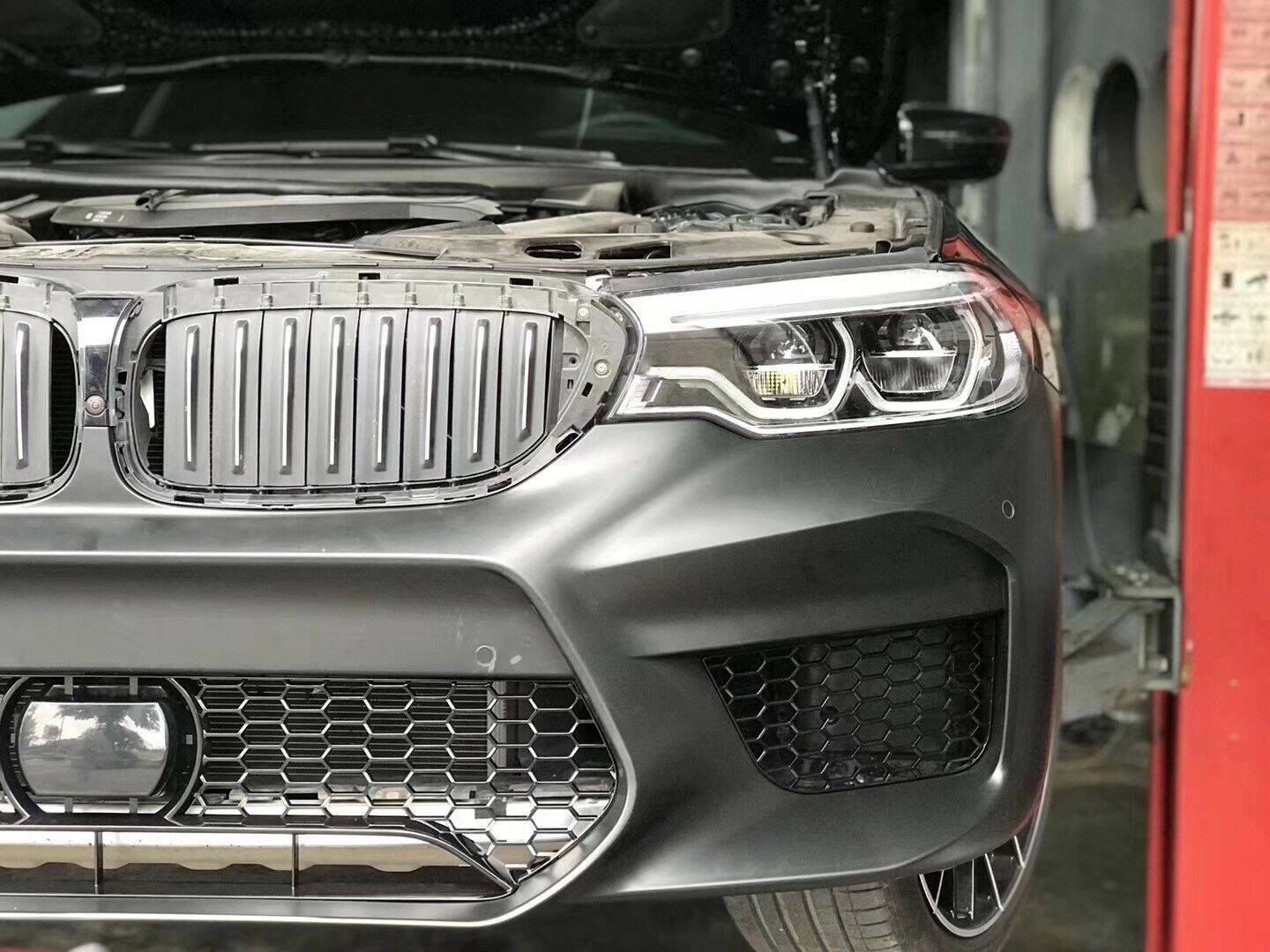 M5 BODY KIT for BMW 5-SERIES G30 FRONT BUMPER REAR DIFFUSER  Set includes: Front Bumper with mesh, fake radar cover and PDC holes Rear Diffuser