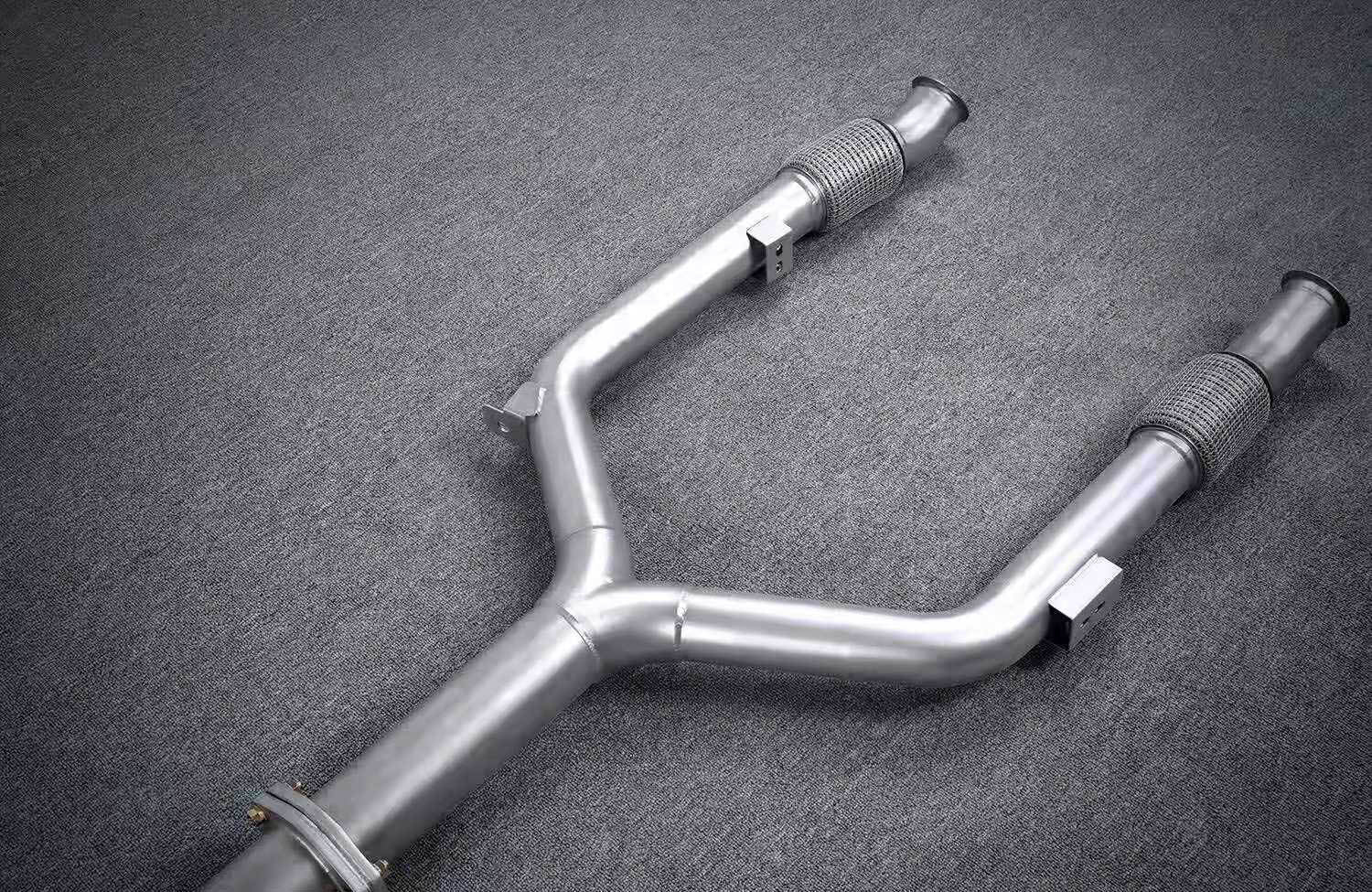 VALVED EXHAUST CATBACK MUFFLER for MERCEDES-BENZ AMG C43 3.0T 2019  Set includes:  Center Pipes Muffles with valves Valve control box with remote control (you may also reuse your factory exhaust valve motors