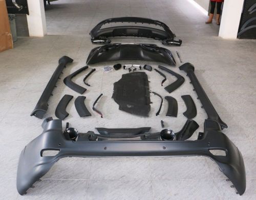 Bodykit for Jeep Grand Cherokee SRT 8 front bumper hood flares side skirt