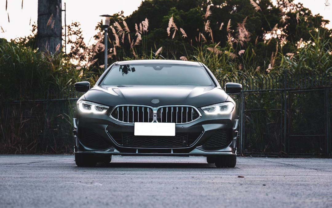 CARBON BODY KIT for BMW 8 SERIES G16 2018+&nbsp;

Set includes:

Front Lip
Front Bumper Canards
Side Skirts
Rear Diffuser

Material: Carbon

NOTE: Professional installation is required