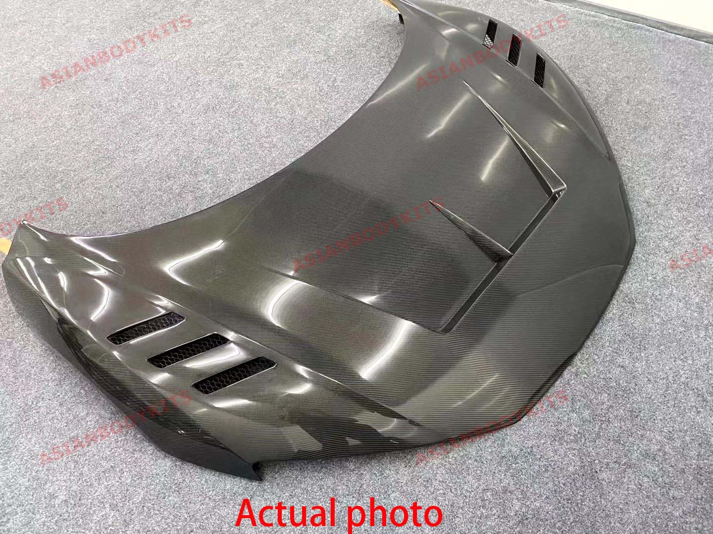 CARBON FIBER HOOD BONNET FOR AUDI R8 4S 2015 - 2019