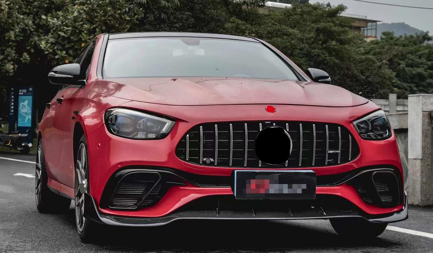 CARBON WIDE BODY KIT for MERCEDES BENZ W213 E63S 2021+  Set include:   Front Bumper Front Lip Rear Diffuser Rear Bumper Exhaust tips Side Skirts Material: DRY Carbon