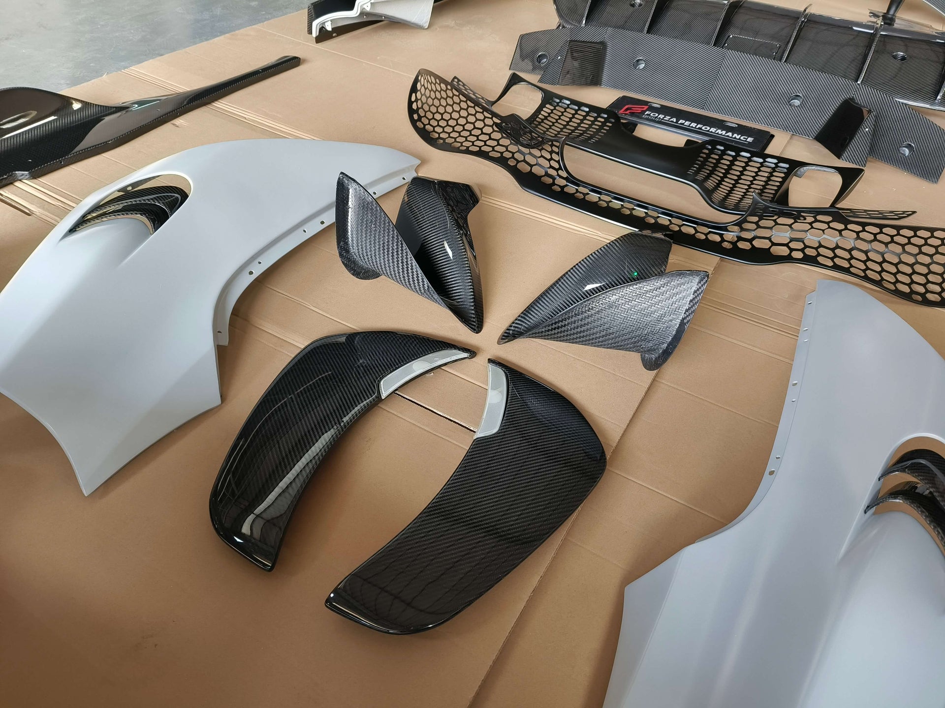 Conversion carbon body kit for McLaren 720S upgrade to 765LT
