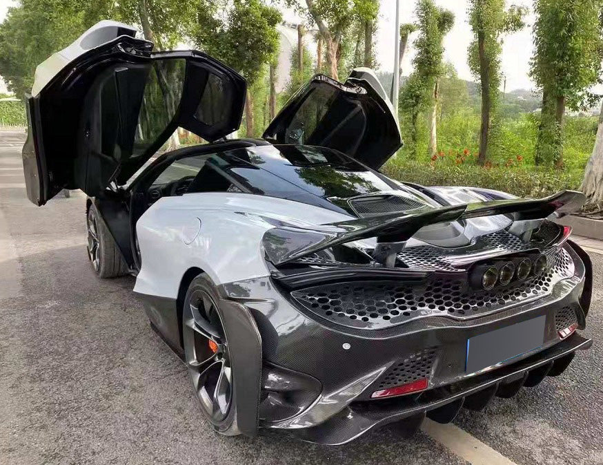 Conversion-body-kit-for-McLaren-720S-upgrade-to-765LT