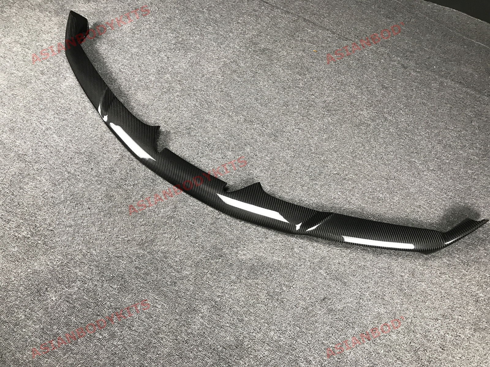 DRY CARBON FIBER FRONT LIP for FERRARI 488 GTB Spyder