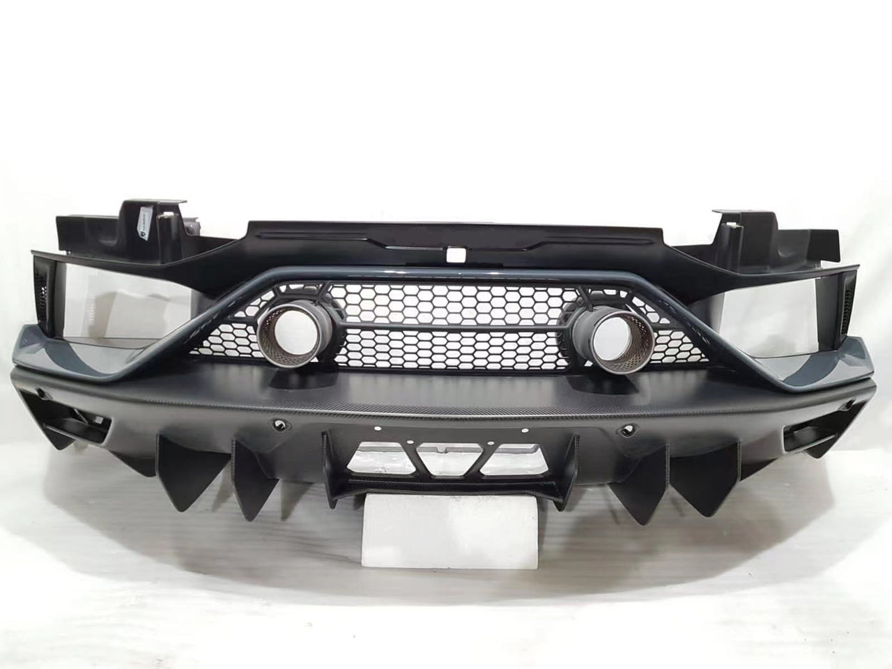 LP 780-4 Ultimate Conversion Body Kit For Lamborghini Aventador  Set include:  Front Bumper Side Skirts Rear Bumper Engine Air Intake Titanium Exhaust Material: Real DRY CARBON  NOTE: Professional installation is required