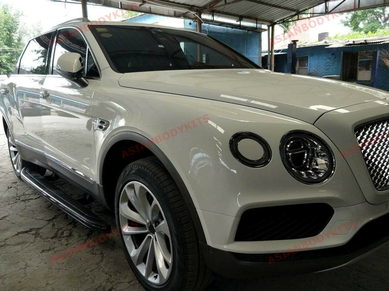 BENTLEY BENTAYGA ELECTRIC SIDE STEP RUNNING BOARDS 2015 - 2020