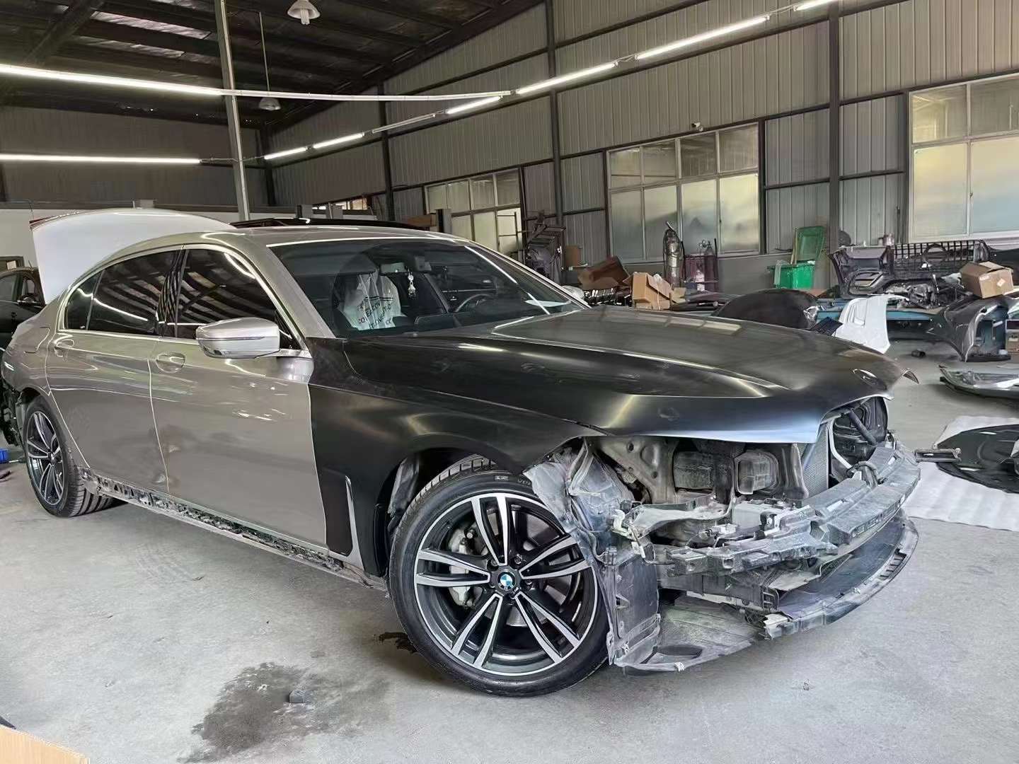 CONVERSION BODY KIT FOR BMW 7 SERIES G12 2016 - 2019 UPGRADE to BMW 7 SERIES G12 FACELIFT 2020 - 2022

Set includes:

Front Bumper Assembly

Hood / Bonnet
Front Fenders
Front Grille
Headlights
Side Skirts
Rear Bumper Assembly
Tail Lights
Rear Diffuser with Exhaust tips

Material: Fiberglass

Note: Professional installation is required. Headlights fit only if you have led headlights, not laser