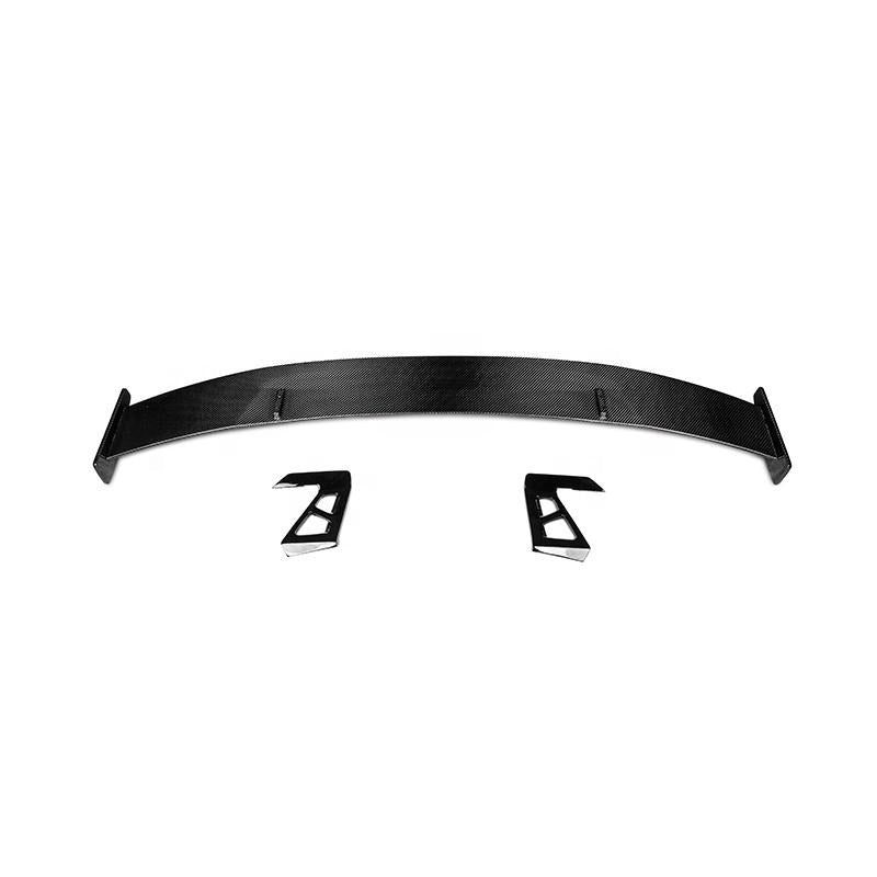 carbon fiber 	
Rear Spoiler