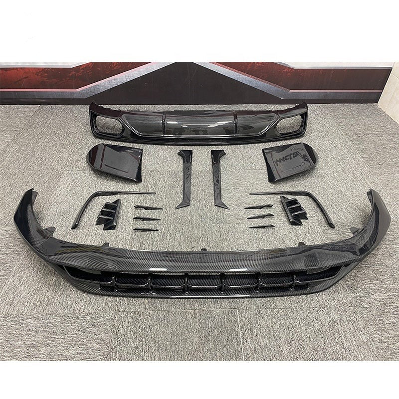 CARBON BODY KIT for AUDI Q8 4M 2019 - 2023
Set includes:
Front Lip
Front canards
Rear Diffuser
Rear spoiler
Material: Carbon fiber
NOTE: Professional installation is required