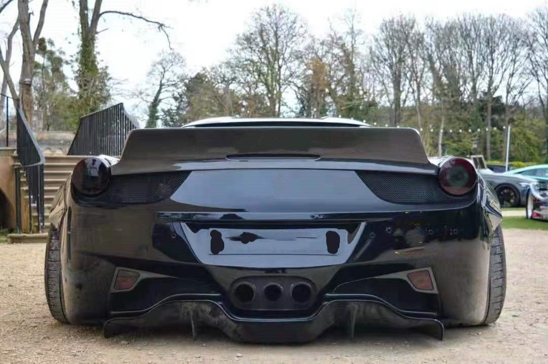 Libertywalk LB Style FIber Glass Wide Body Kit For Ferrari 458 Italia And Spider Spyder