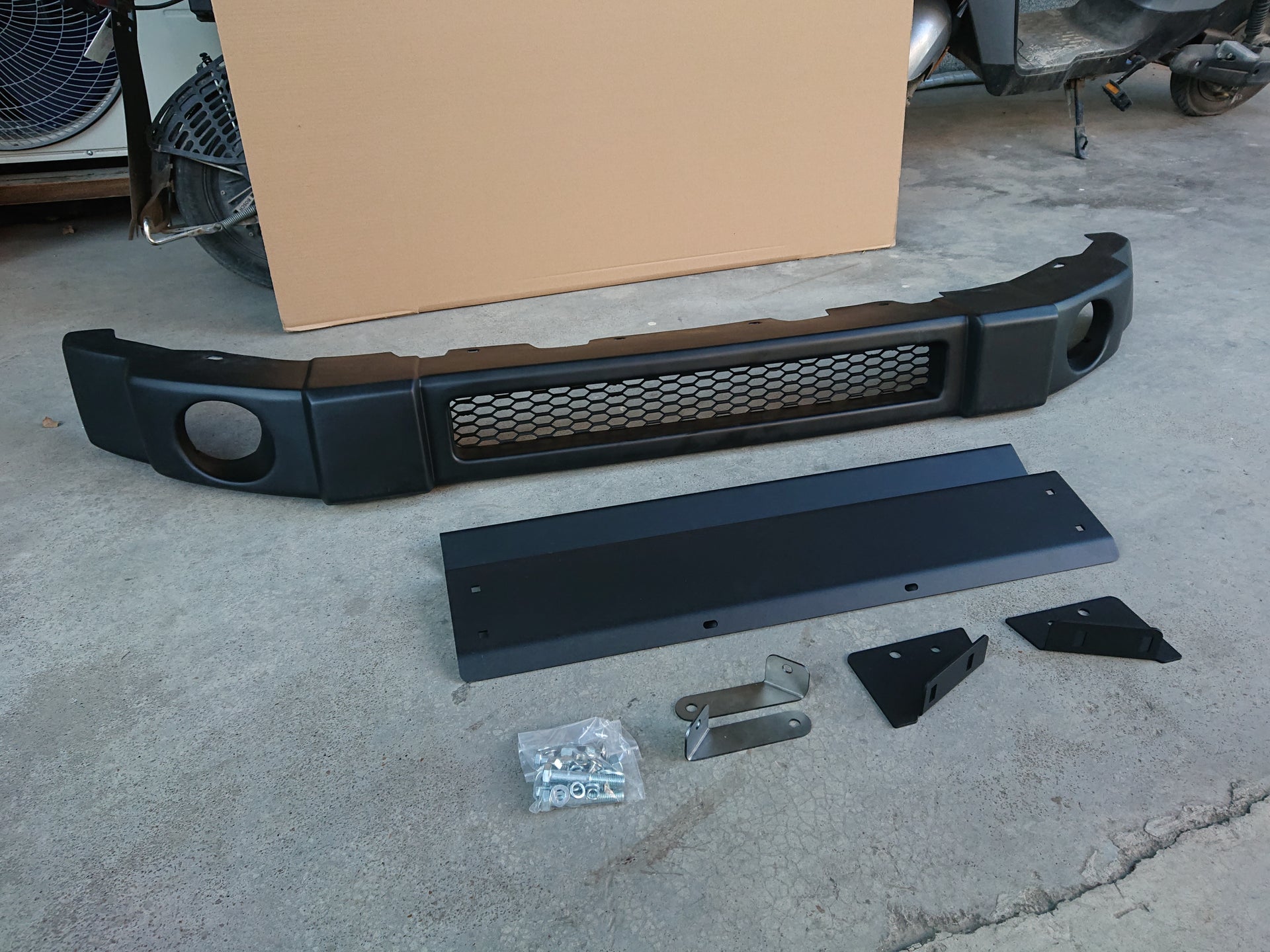HIGH-BRIDGE FIRST FRONT BUMPER FOR SUZUKI JIMNY JB74 (2018+)