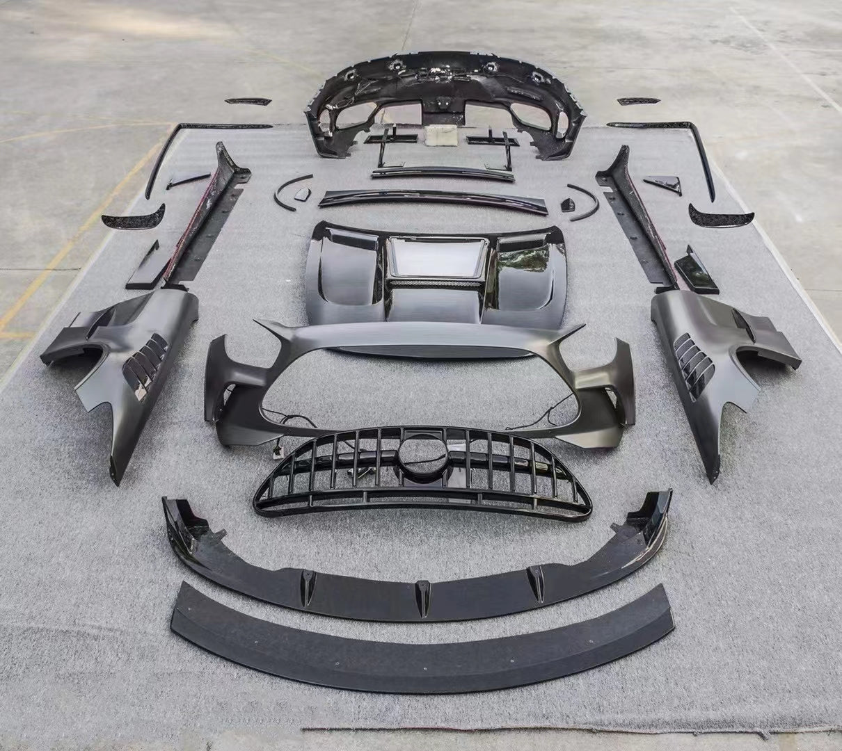 High Quality Black Series Style Carbon Fiber Body Kit for AMG GT GTS GT GTR C190 2014 - 2017