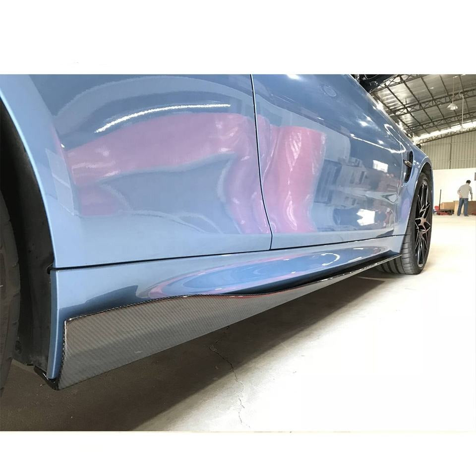 PSM Style Dry Carbon Side Skirts For M3 F80 M4 F82 F83  Set include:    Side Skirts Material: Dry Carbon NOTE: Professional installation is required