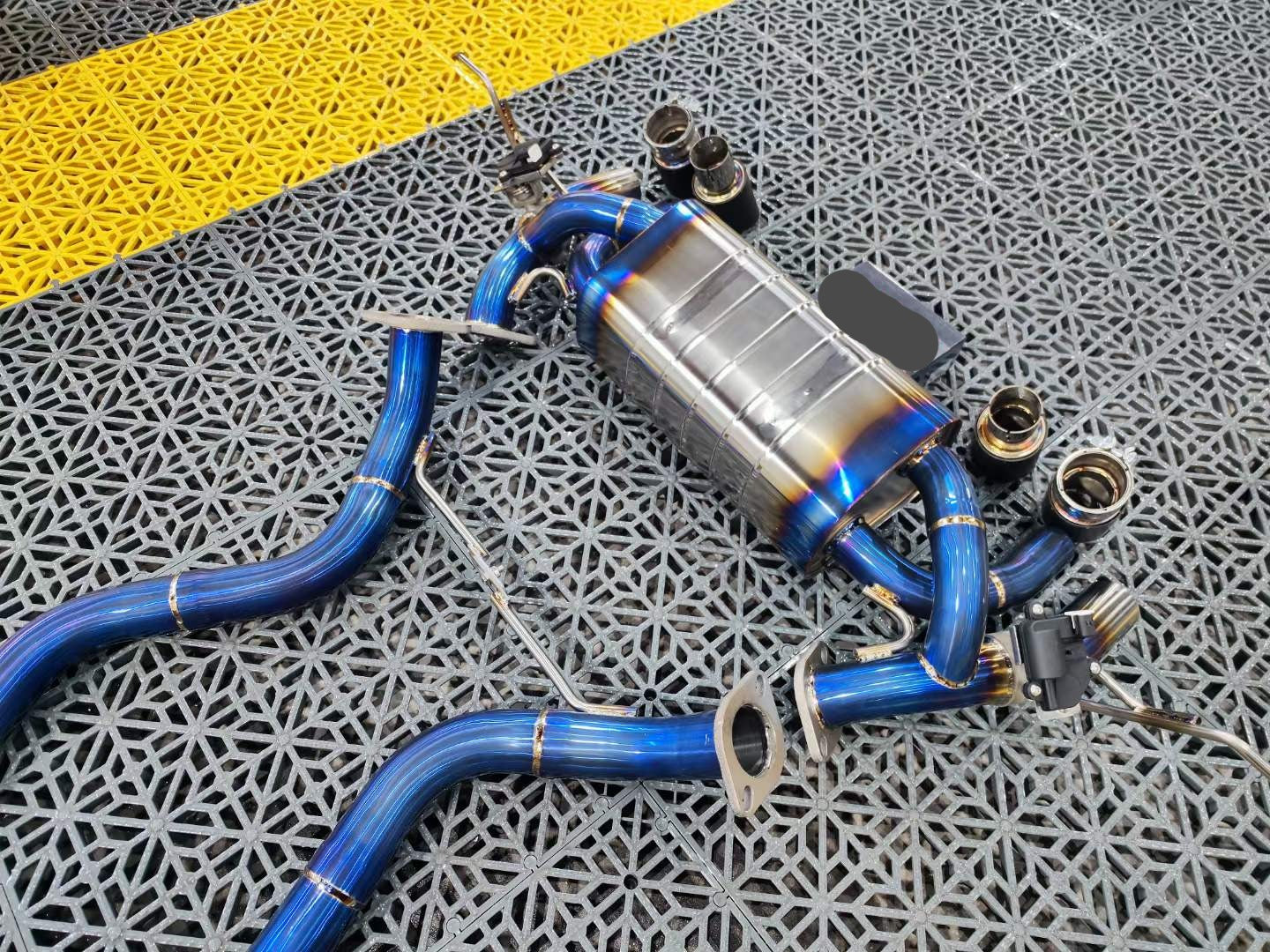 Exhaust System For Land Rover Defender 3.0 L663 110 V1