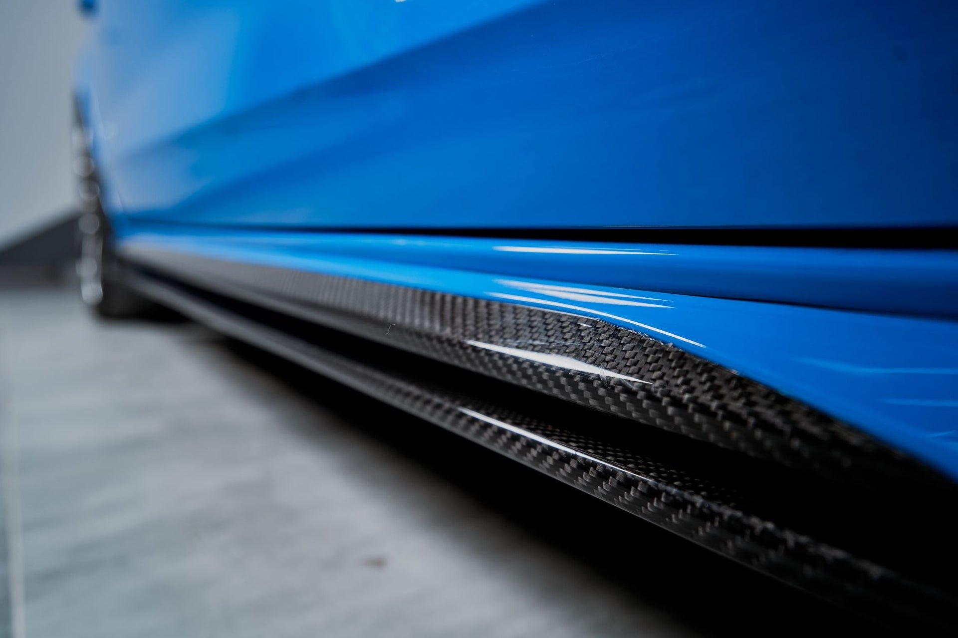 KARBEL CARBON DRY CARBON FIBER SIDE SKIRTS FOR AUDI S4 & A4 S LINE 2017-ON B9 B9.5