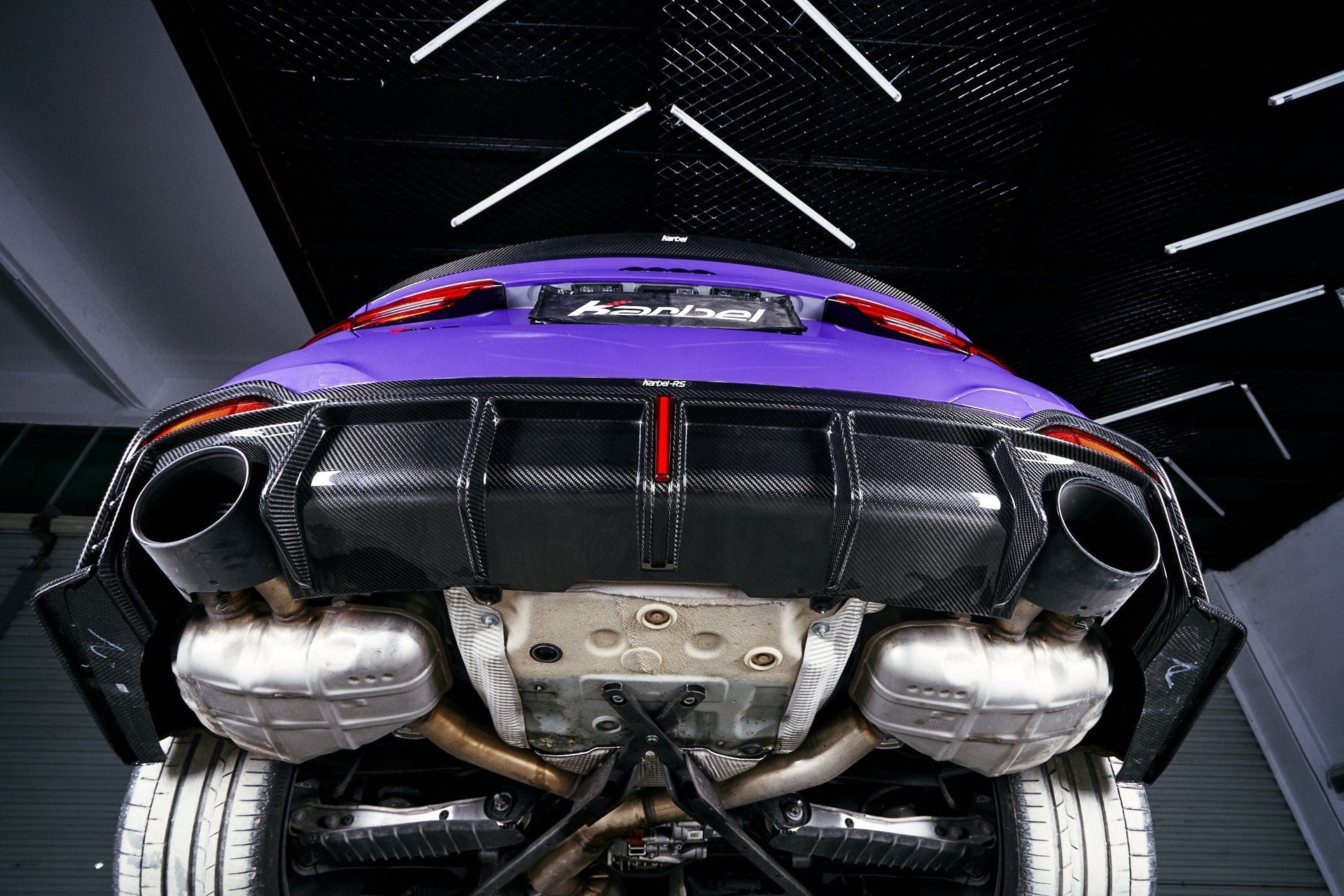 KARBEL CARBON DRY CARBON FIBER REAR DIFFUSER FOR AUDI RS5 B9.5 2020-ON