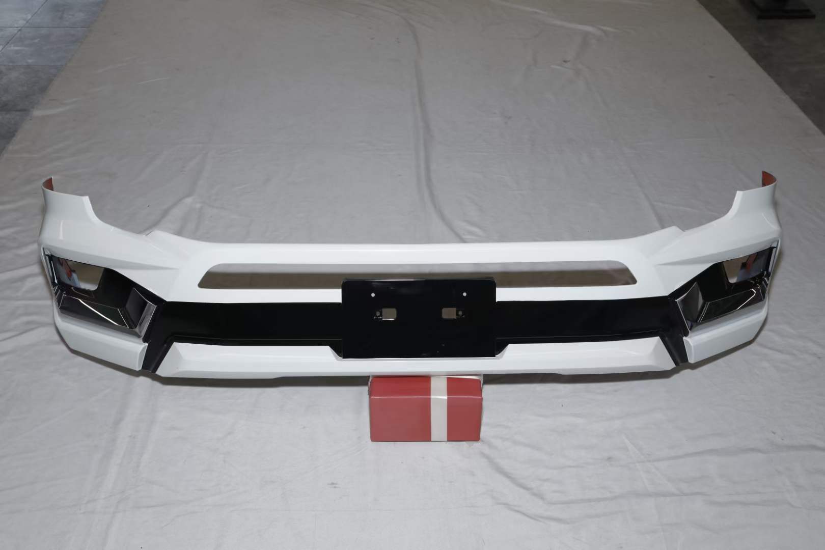       LC300-2021-MODELISTA-BODY-KIT-SIDE-FENDERS-FRONt-LIP-BUMPER-REAR-DIFFUSER-EXHAUST-PIPE