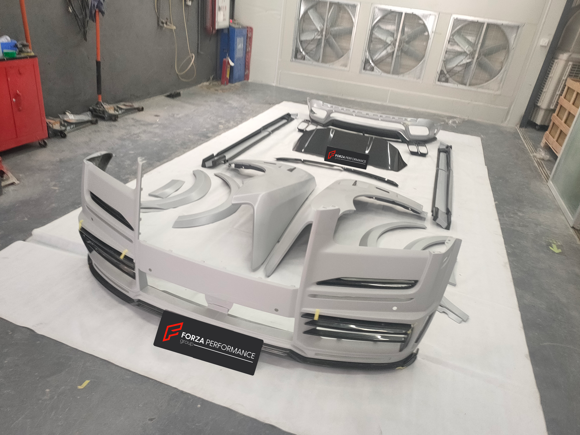 WIDE BODY KIT FOR ROLLS ROYCE CULLINAN 2018+