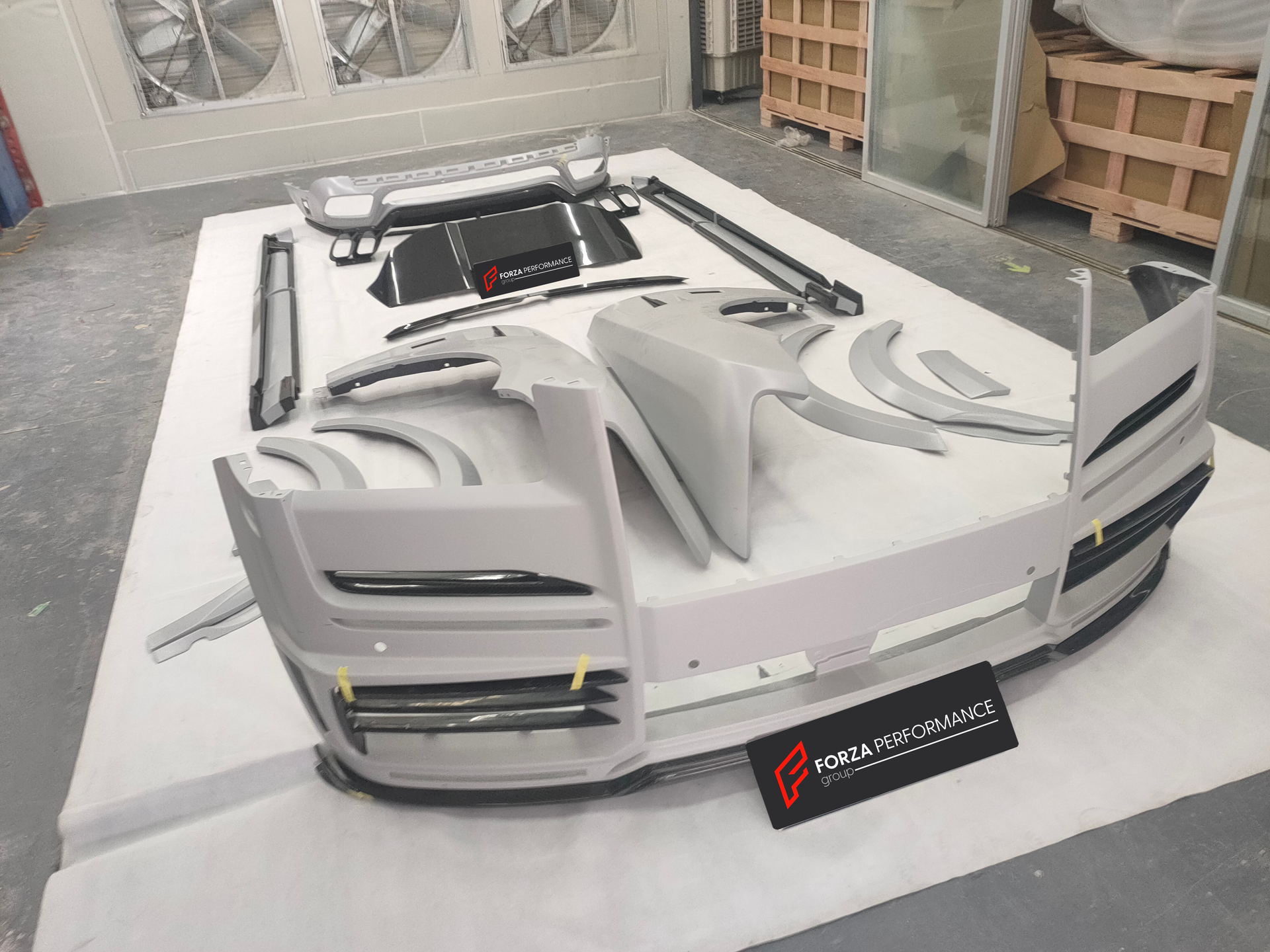 WIDE BODY KIT FOR ROLLS ROYCE CULLINAN 2018+