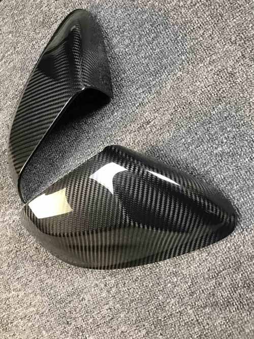 Dry Carbon Mirror Covers for Lamborghini Urus