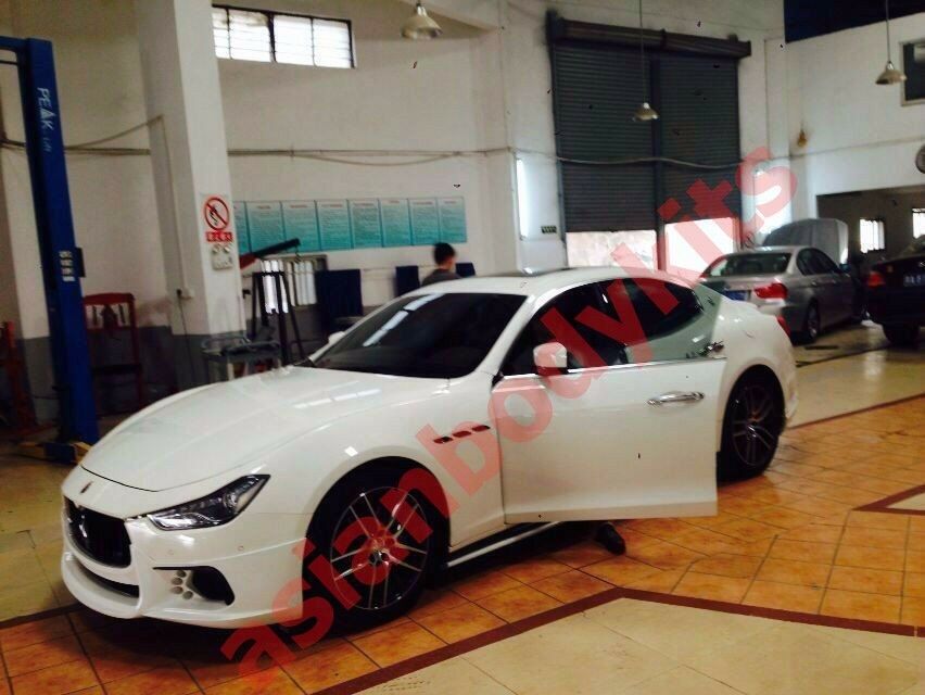 Body kit for Maserati Ghibli 2013 - 2016 front lip side skirts diffuser