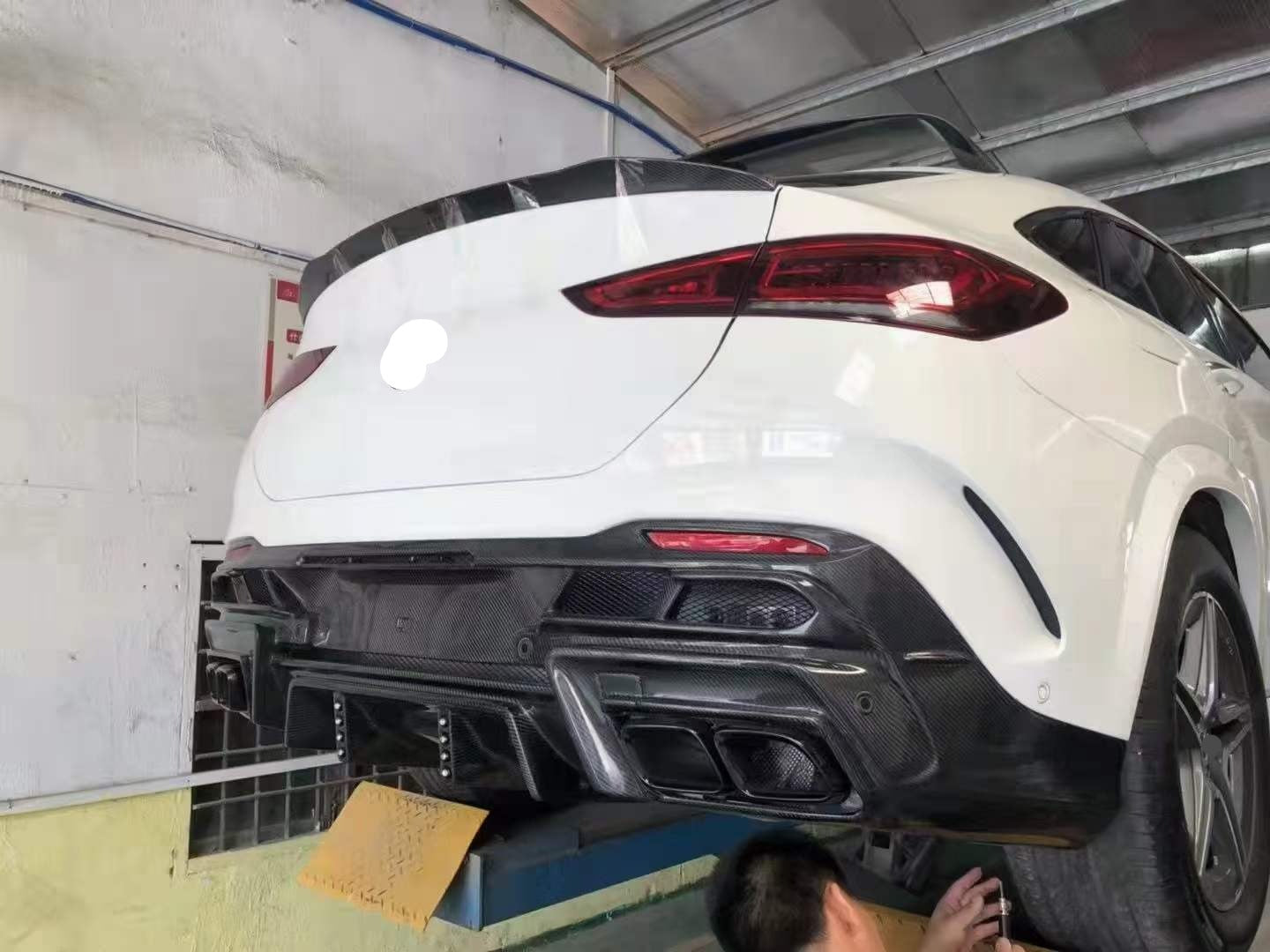 Carbon larte design BODY KIT for Mercedes-Benz GLE Coupe W167 C167 2020+  Set include:   Front lip Front hood Rear diffuser Spoiler
