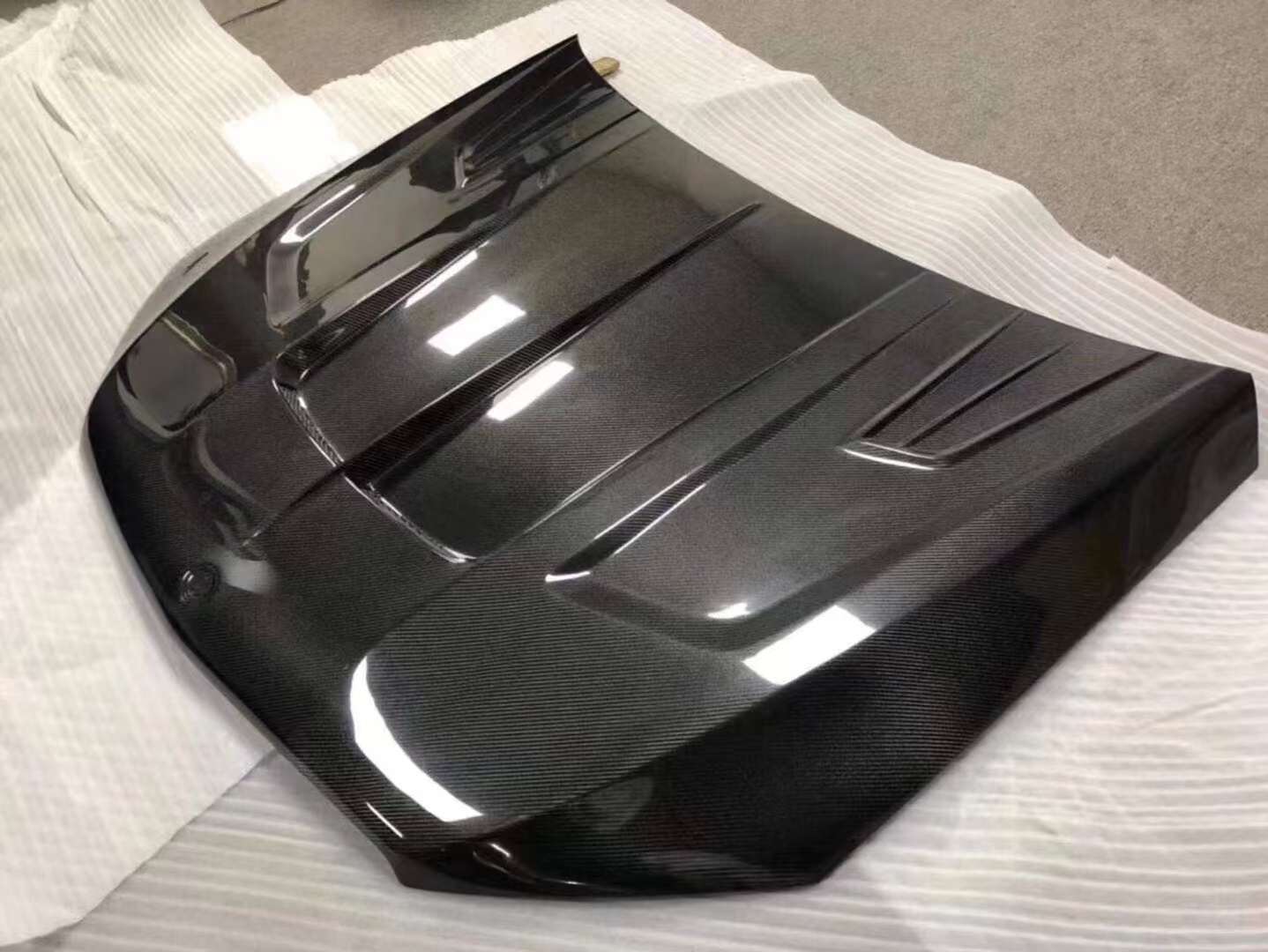 Carbon larte design BODY KIT for Mercedes-Benz GLE Coupe W167 C167 2020+  Set include:   Front lip Front hood Rear diffuser Spoiler